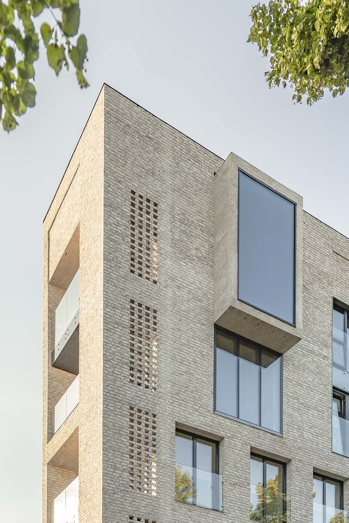 Reiulf Ramstad Architects completes Oslo residential complex with hand-made bricks