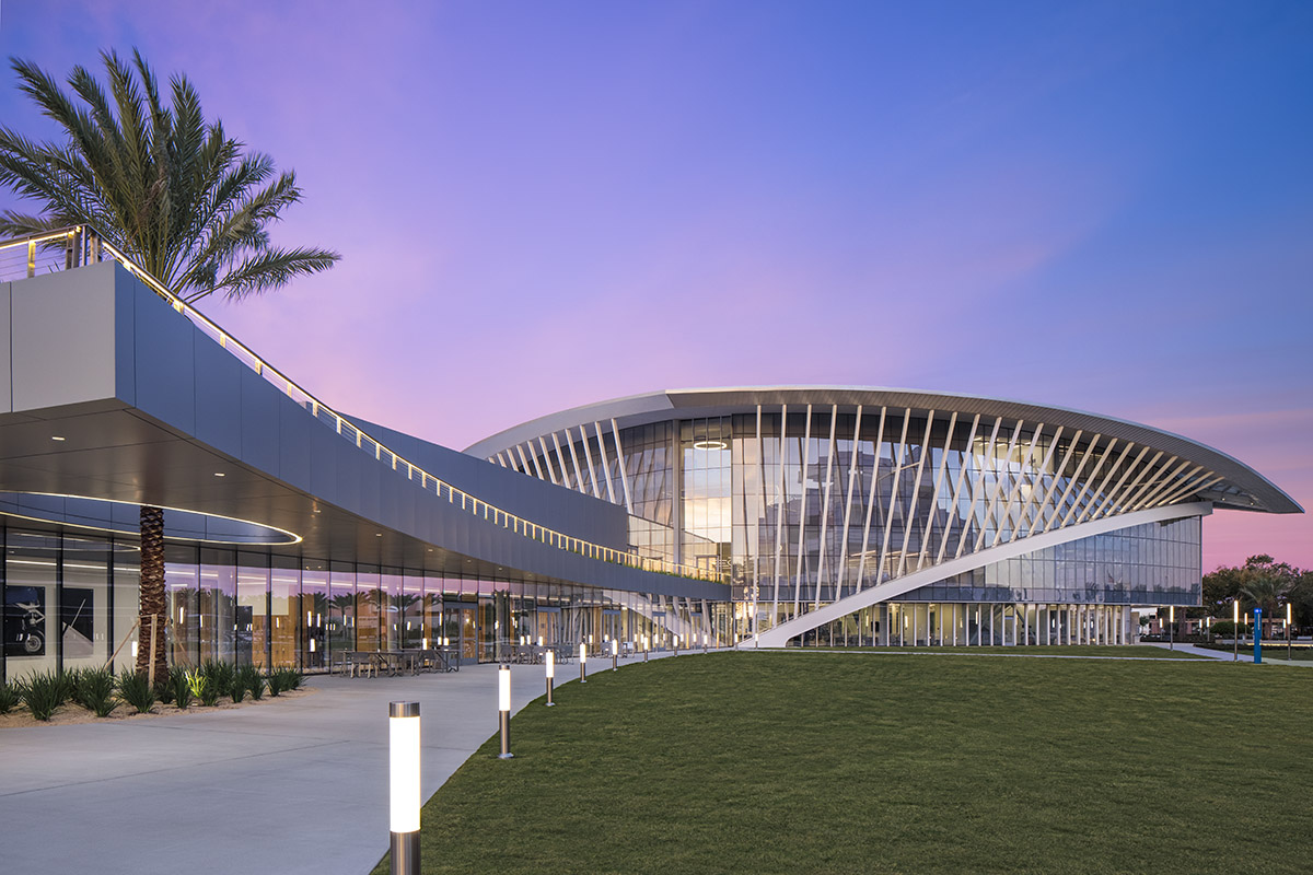 ikon.5 architects designs student union with soaring form expressing flight on Daytona Beach