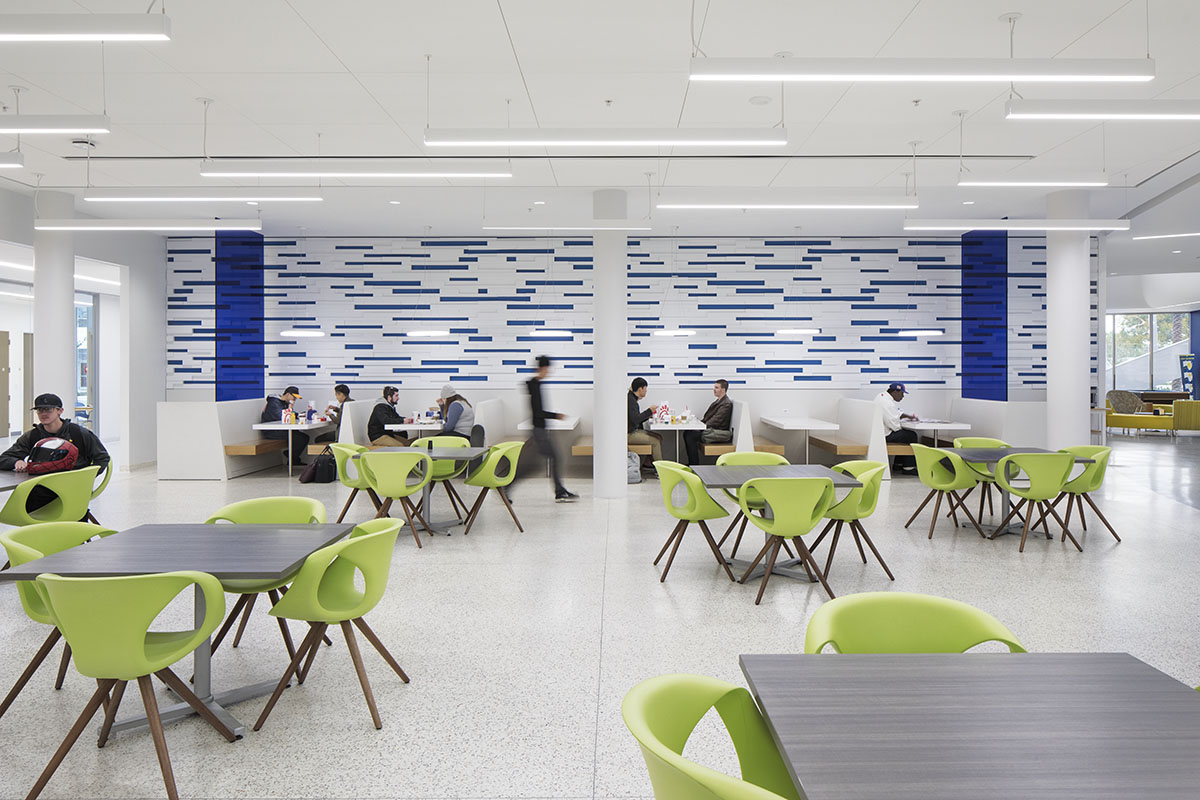 ikon.5 architects designs student union with soaring form expressing flight on Daytona Beach