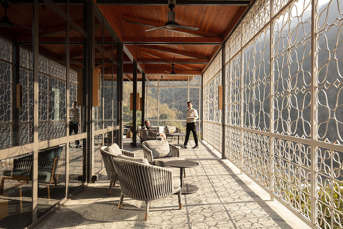 yh2 and Edifice Consultants' resort and spa complex inspired by rugged mountain topography in India