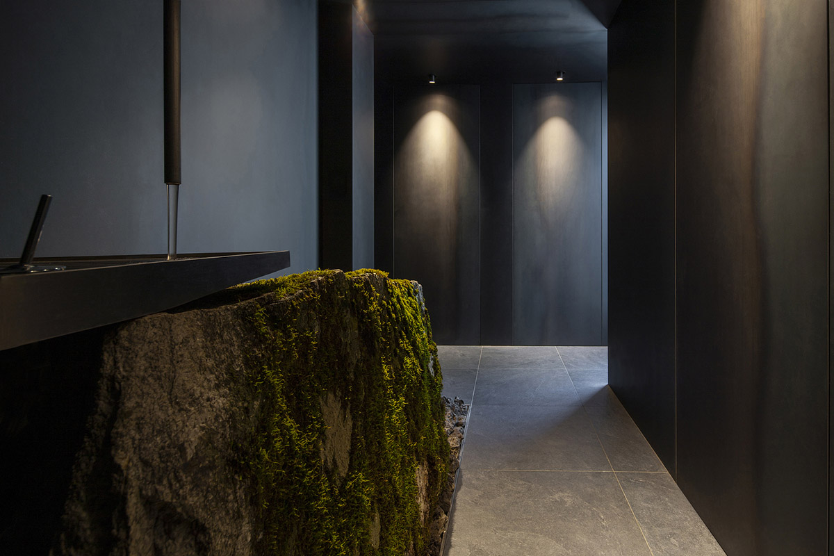 100A associates designs minimalist yoga center featuring pastel-toned color palette in South Korea