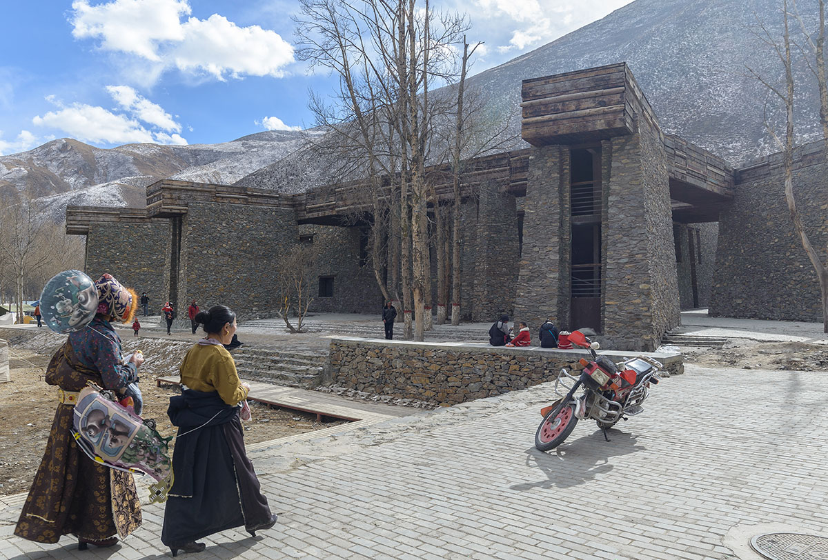 Zhang Li of TeamMinus will present exhibition of Urban Ergonomics at Aedes on 22 January, 2022