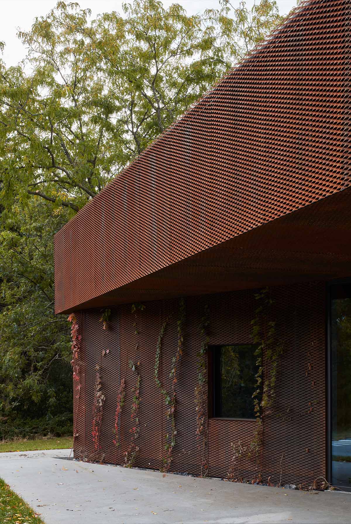 Corten steel pavilion by Pelletier de Fontenay plays with two geometries in Montreal