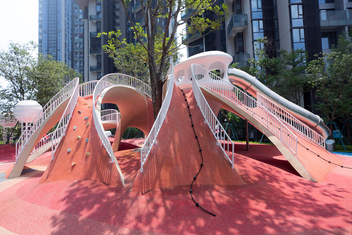 XISUI Design's amorphous playground is made of parametrically-designed undulating mountains