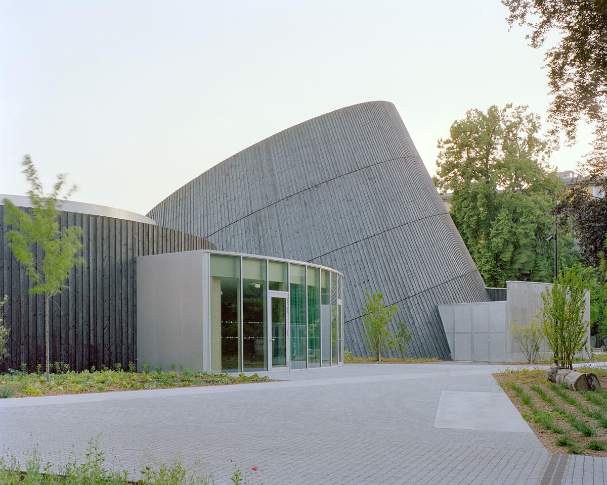 Planetarium clad in burnt wood at Université de Strasbourg evokes 19th century machine buildings