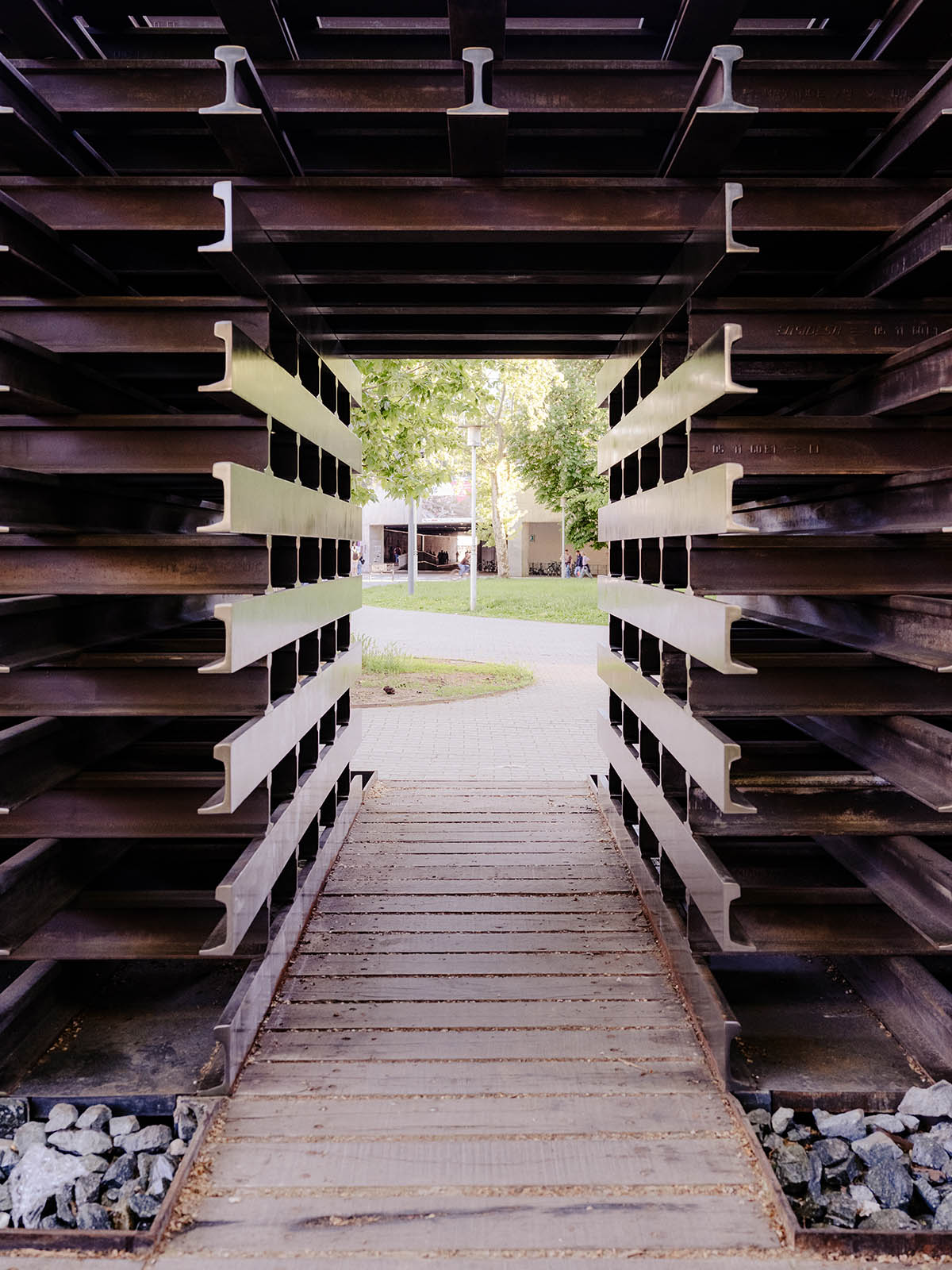 Blaising Borchardt Studio creates a monument for Holocaust remembrance, using interwoven steels