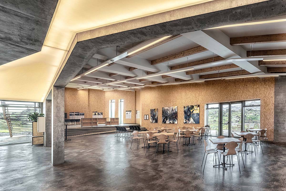 Arkis Architects embraces nature with Glacial Cape, a sustainable blend of nature and culture