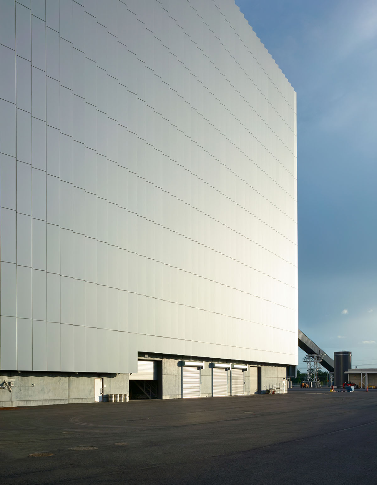 Kivinen Rusanen Architects completes Vuosaari Bioenergy Heating Plant in Helsinki