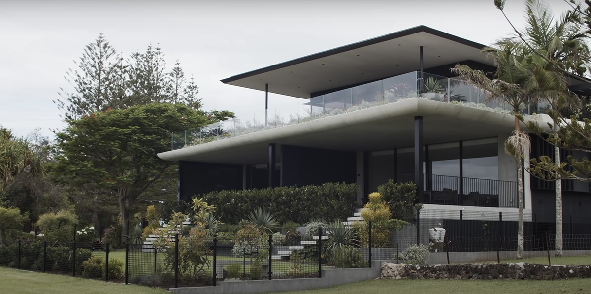 Living among concrete planes: Mona Lane as an impressive concrete home designed by Harley Graham