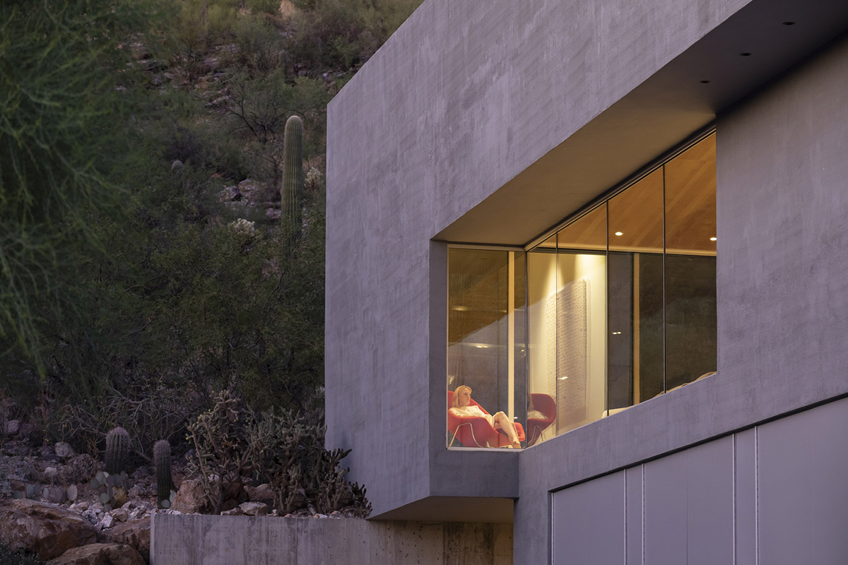 HK Associates Inc frames desert oasis with Ventana House featuring geometric protrudings in Tucson