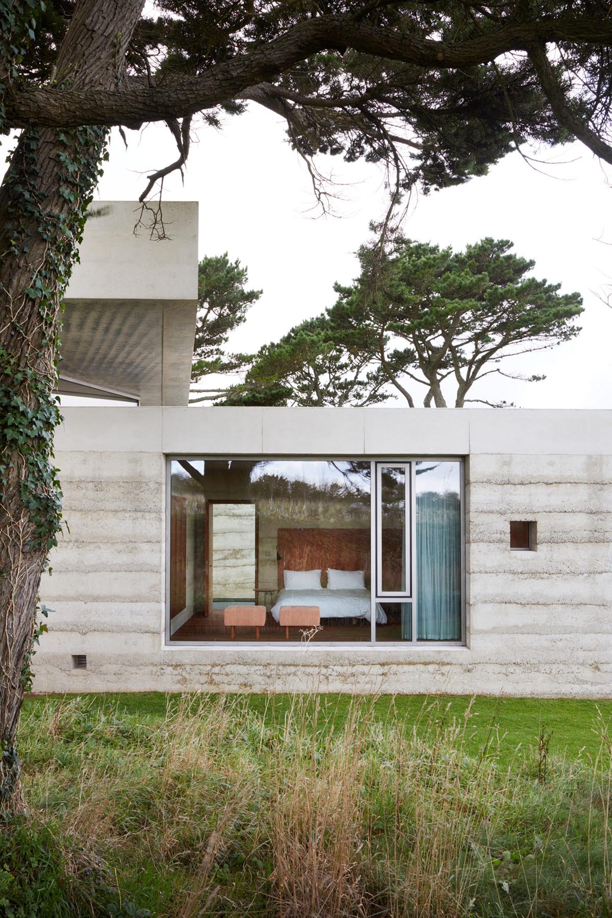 Peter Zumthor completes family home with layered concrete on a hilltop of South Devon