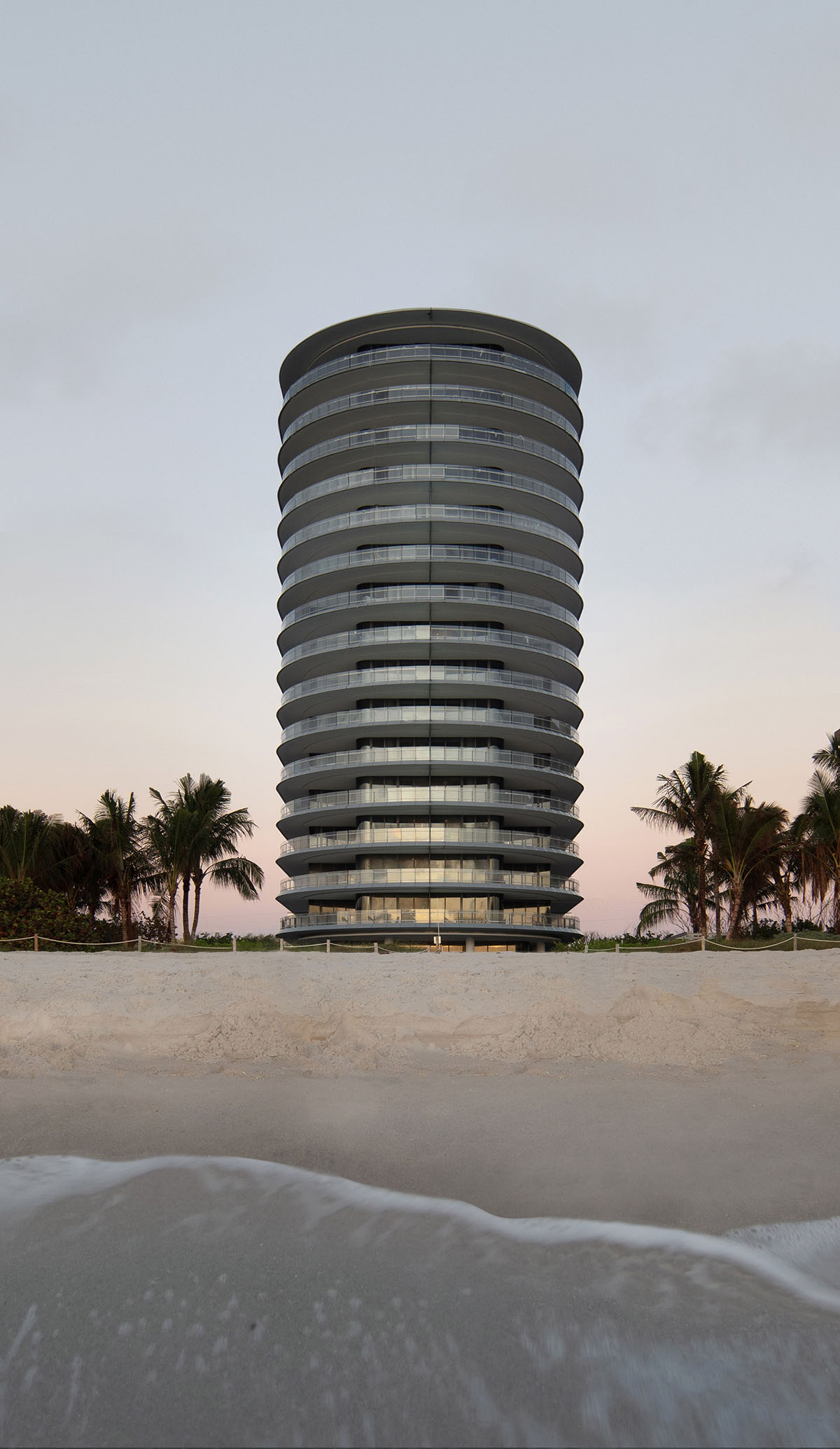 Renzo Piano Building Workshop completes Eighty Seven Park residential building in Miami