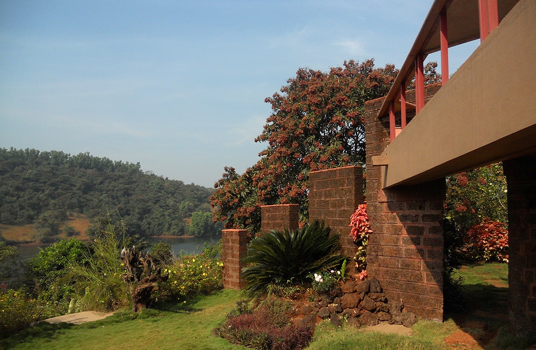 On Organic Architecture: 'Neelai' Lake House by Shirish Beri & Associates