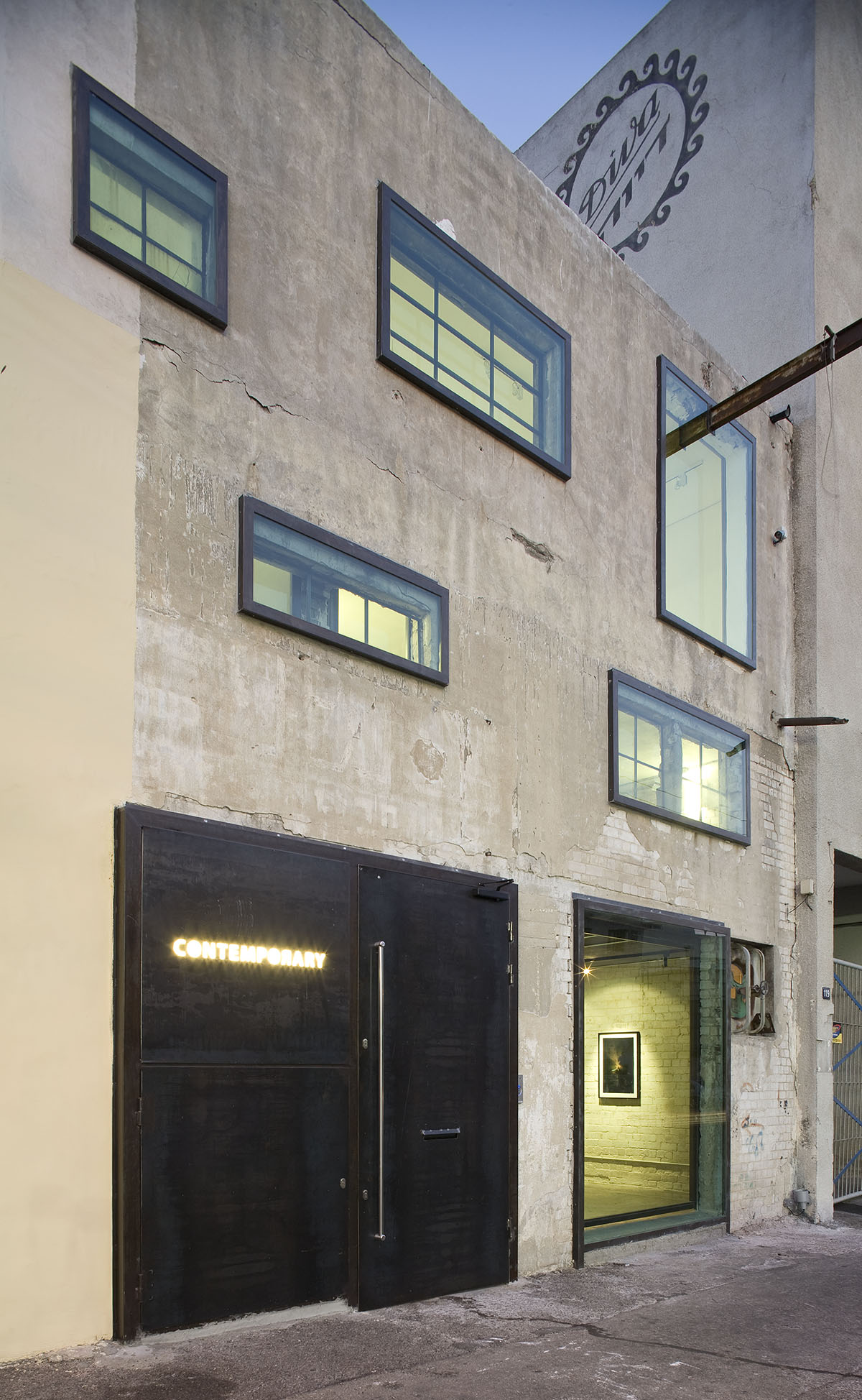 A. Lerman Architects converts old print factory into contemporary art gallery in Tel Aviv