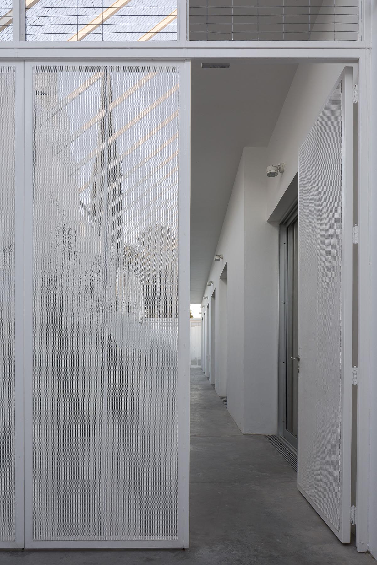 BHY arquitectos completes Martinez House in Argentina
