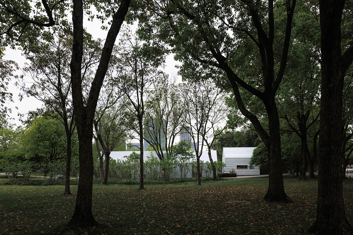 Wutopia Lab creates a glimmer of light in enchanting green with The Lake House in Shanghai 