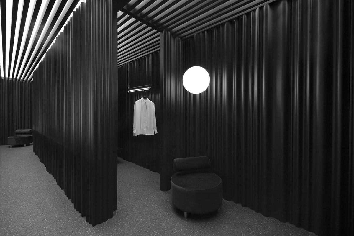 Various Associates integrates giant variable screens to interiors of fashion boutique in Chengdu