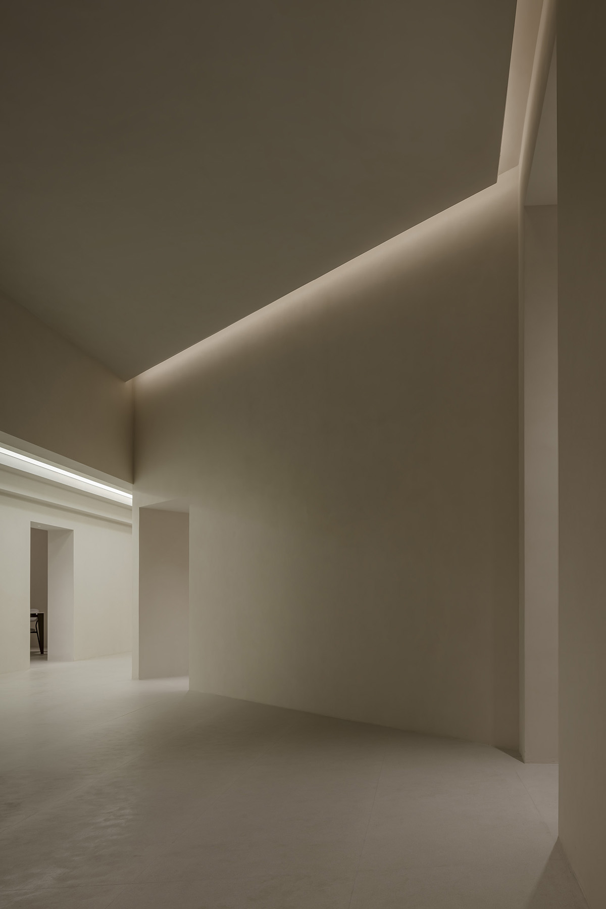 Simple Cuisine Gallery mimics waterfalls, with flowing facades that evoke water movement in China 