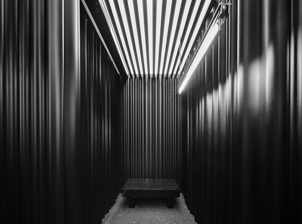 Various Associates integrates giant variable screens to interiors of fashion boutique in Chengdu