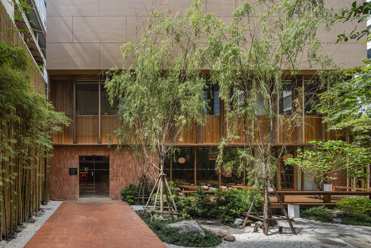 Sixseven Studio creates tranquil interiors for wellness center in Thailand inspired by Japanese art