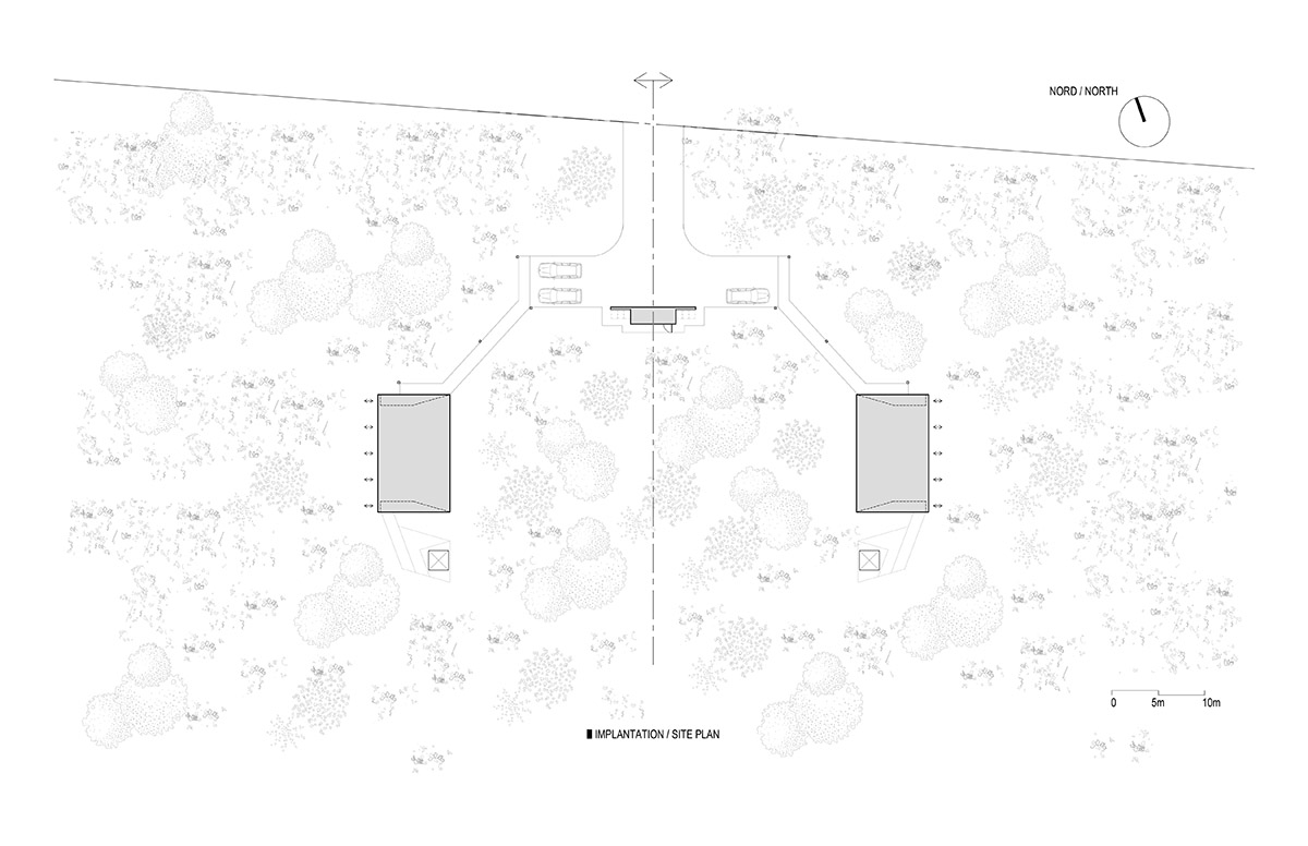 Bourgeois / Lechasseur architects built black wooden holiday cabin with mirrored façade in Québec