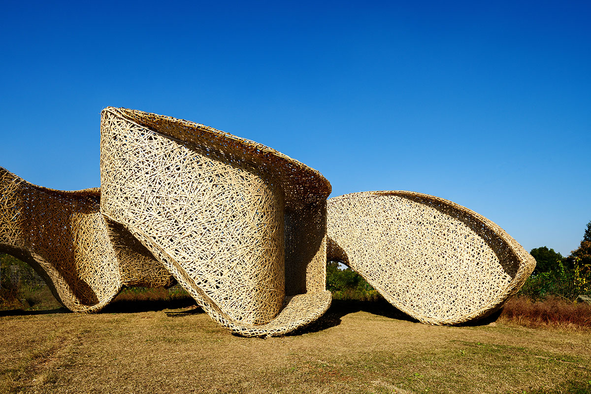 LIN architecture built meandering bamboo pavilion as a social generator in rural China