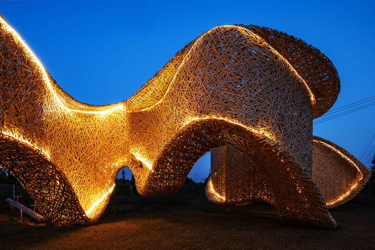 LIN architecture built meandering bamboo pavilion as a social generator in rural China