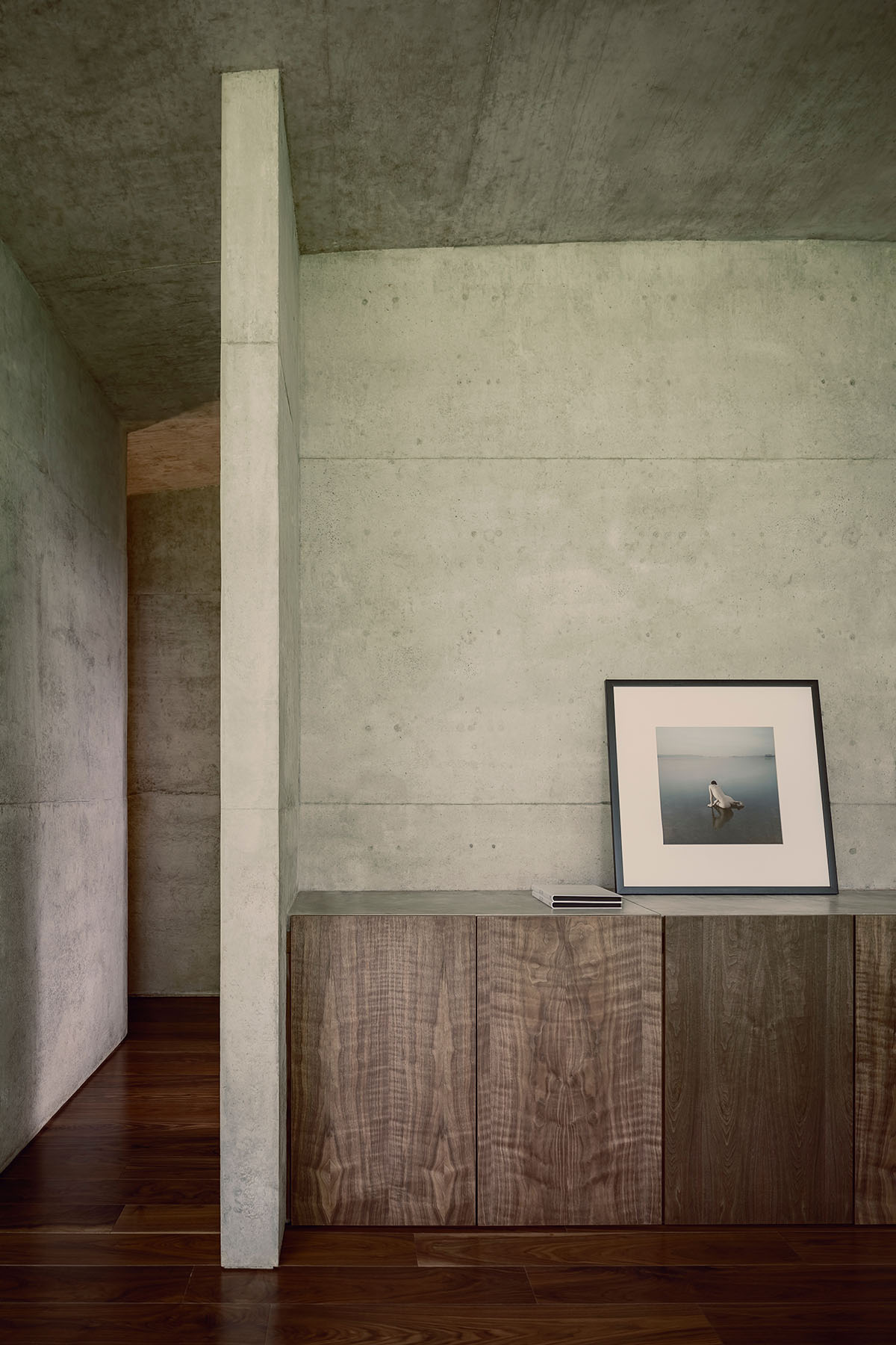 HW Studio designs cozy cave that disappears in the landscape and creates a new hill in Mexico