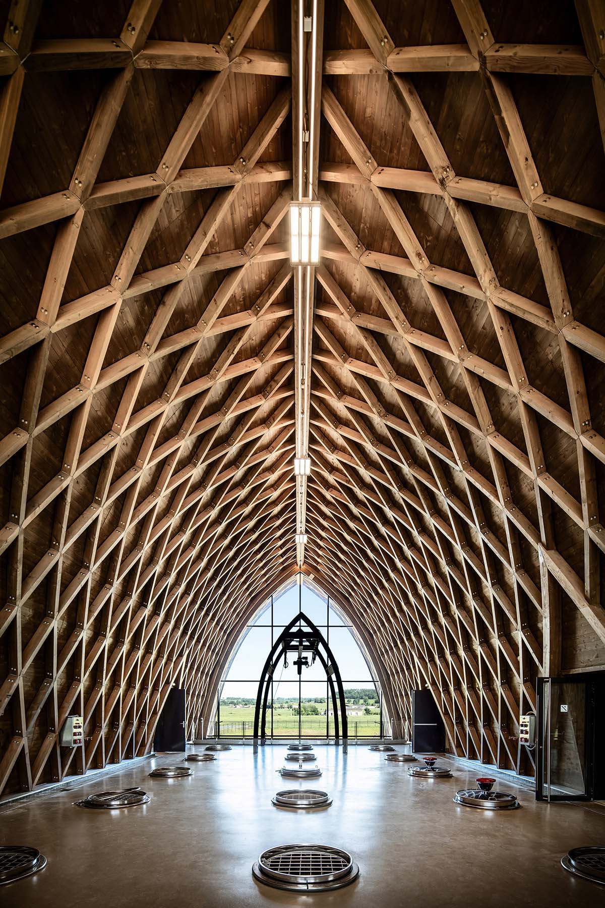 Eric Castagnotto completes new winery cellar in France