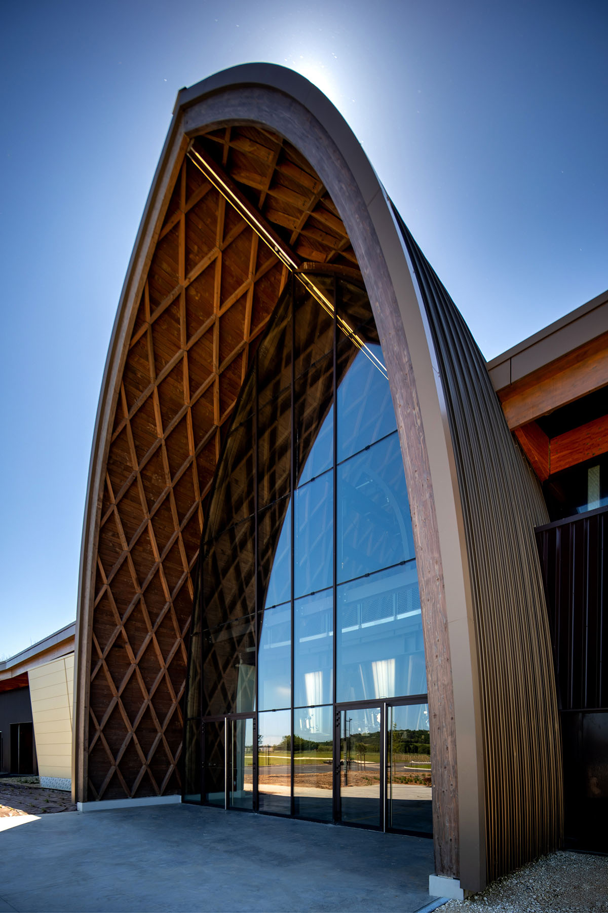 Eric Castagnotto completes new winery cellar in France