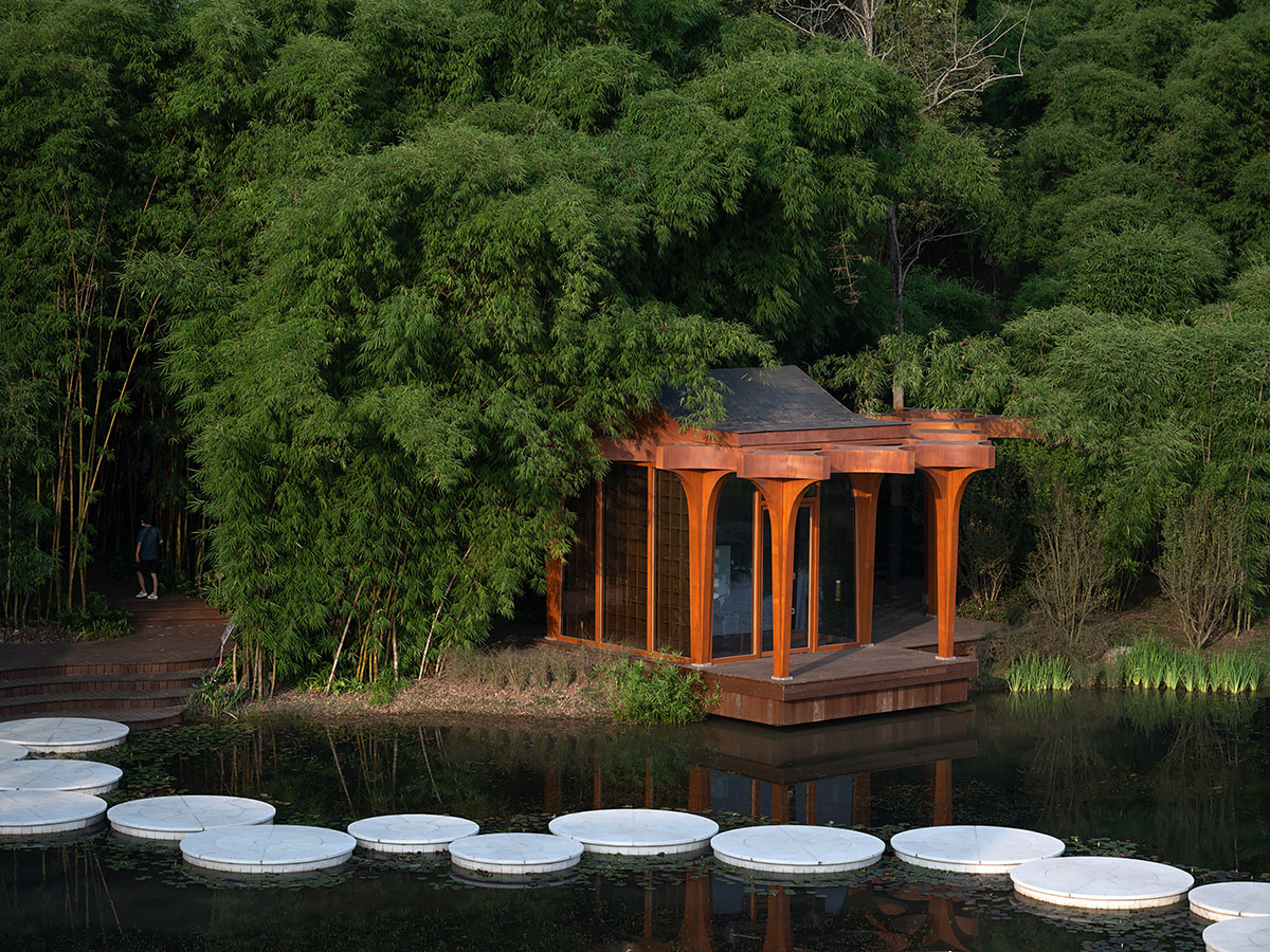 aoe designs Chinese Cultural Hall with cross-shaped arch columns ...