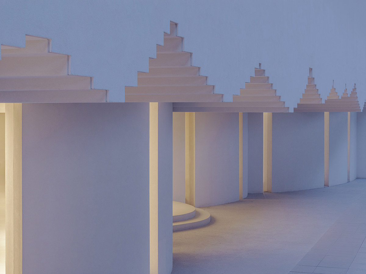 Simple Art Museum features wave-like roof mimicking rippling waters in Hefei