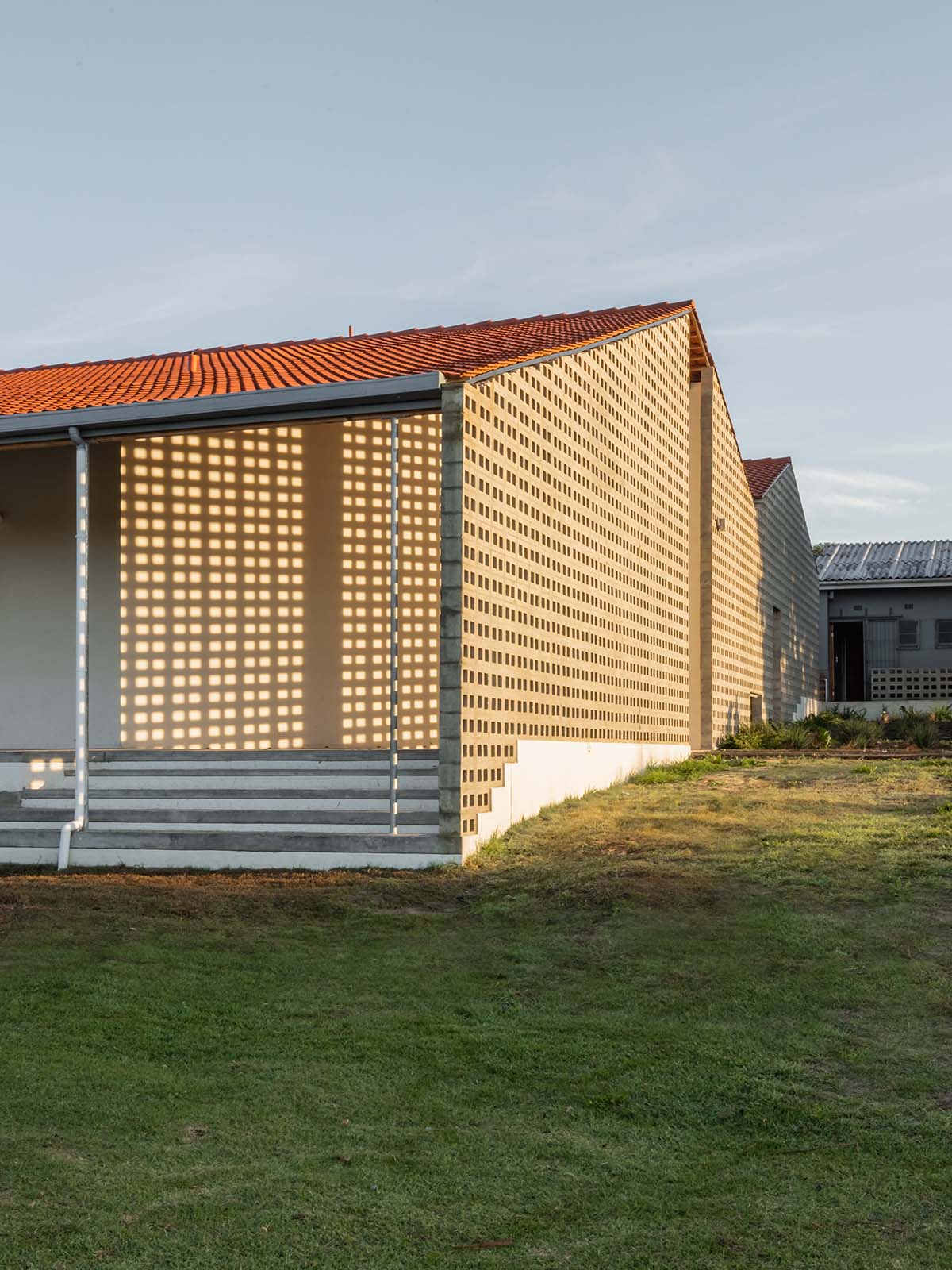 Academy Stellenbosch Campus in South Africa adopts high-quality education with minimal resources