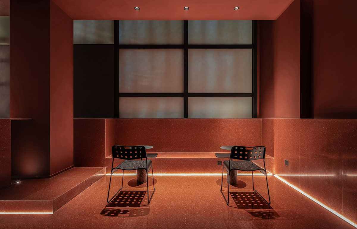 Coloratus Bar by Soong Lab+ clad in bold red color to stimulate wild energy in Beijing
