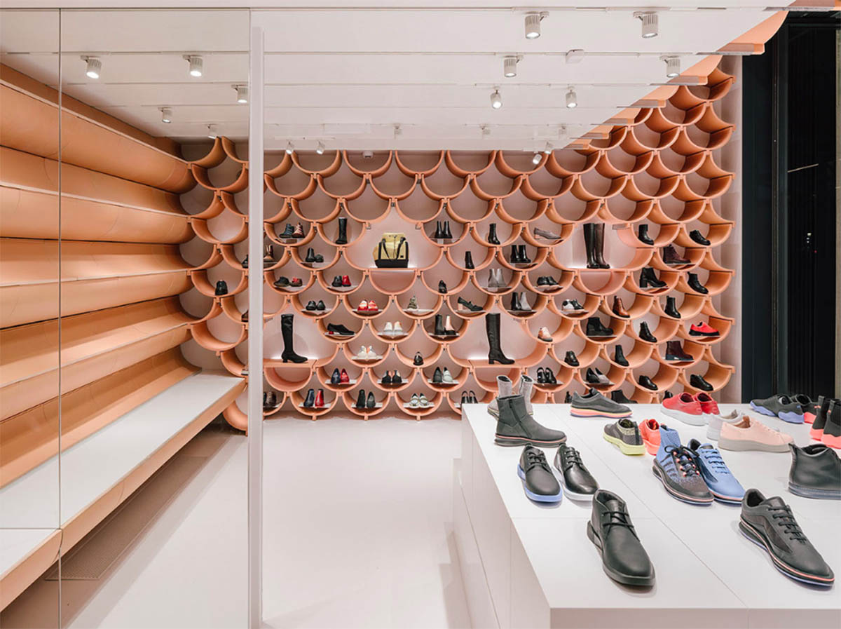 Kengo Kuma and Associates renovates Camper’s first shop in Barcelona with vault-shaped ceramic plates