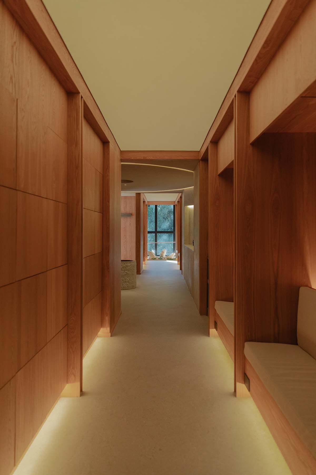 ESTUDIO DEDÓS brings soft light into the interior of a yoga studio in Colombia