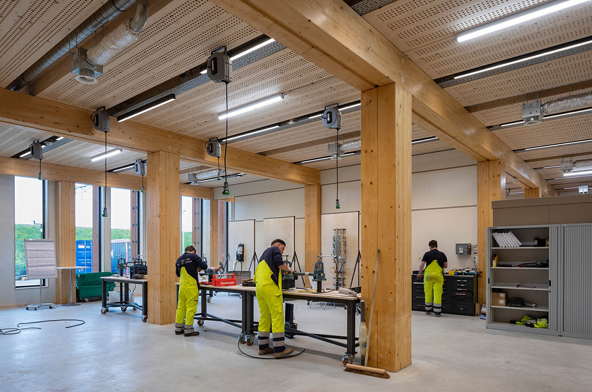 De Zwarte Hond completes flexible and modular timber office complex Liander Westpoort in Amsterdam