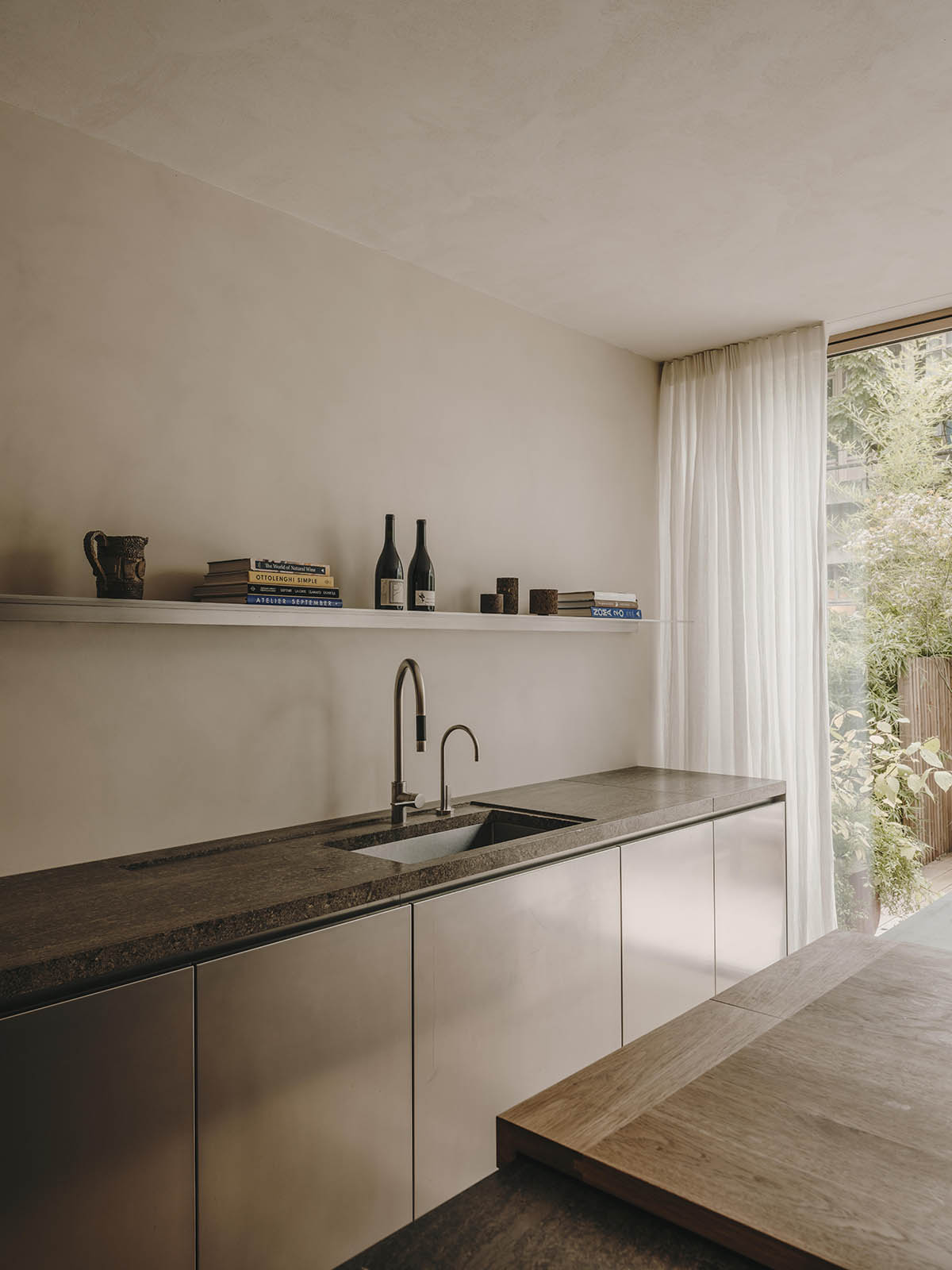 Holzrausch Studio creates a tranquil wooden retreat in the heart of Paris