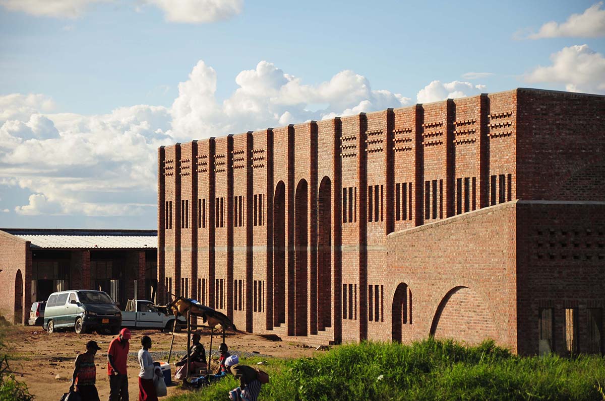 Zimbabwean primary school creates a sheltered walk under vaulted brick ceilings in Hopley