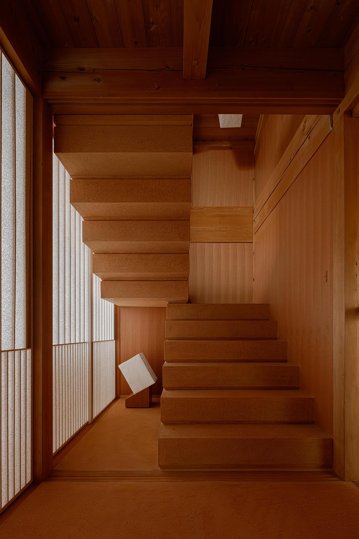 Symbolplus creates a harmonious blend of old and new for its new office in Tokyo 