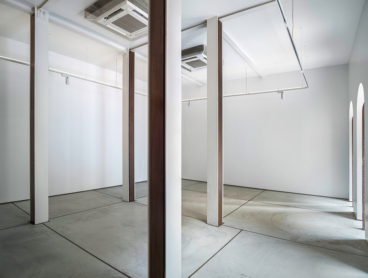 SquareWorks converts former Victorian Gothic style building into an art gallery in Mumbai