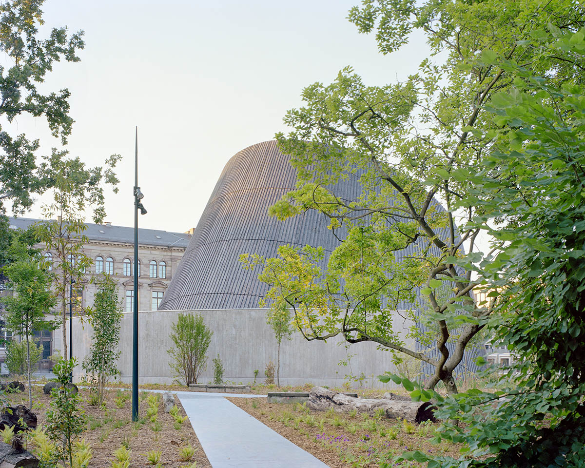 Planetarium clad in burnt wood at Université de Strasbourg evokes 19th century machine buildings