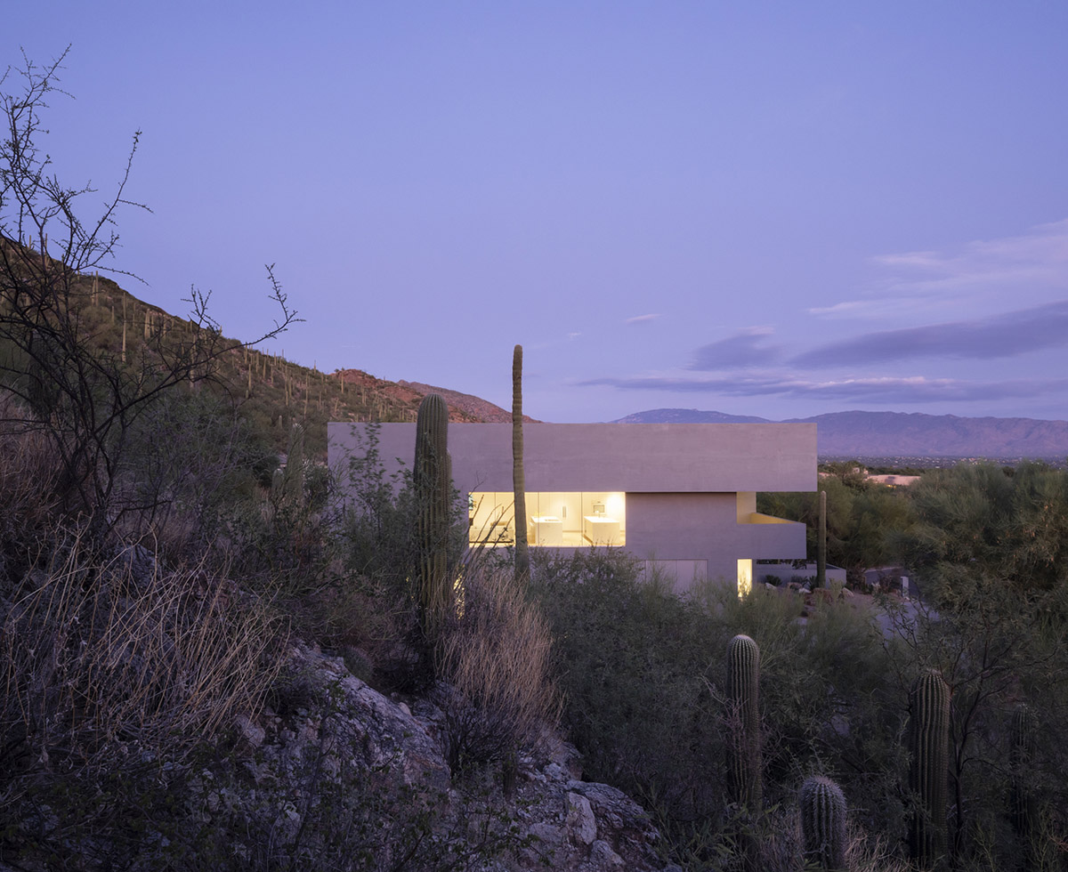 HK Associates Inc frames desert oasis with Ventana House featuring geometric protrudings in Tucson
