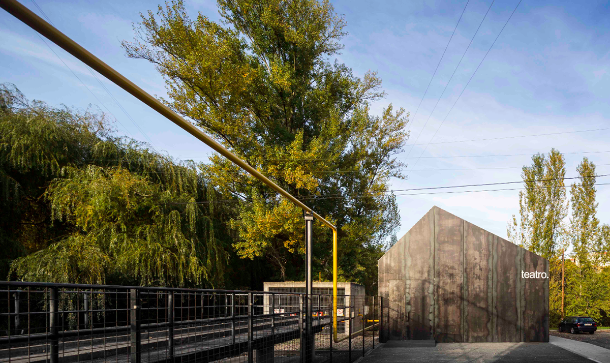 PHYD Arquitectura completes Renova Store and Theatre in Portugal