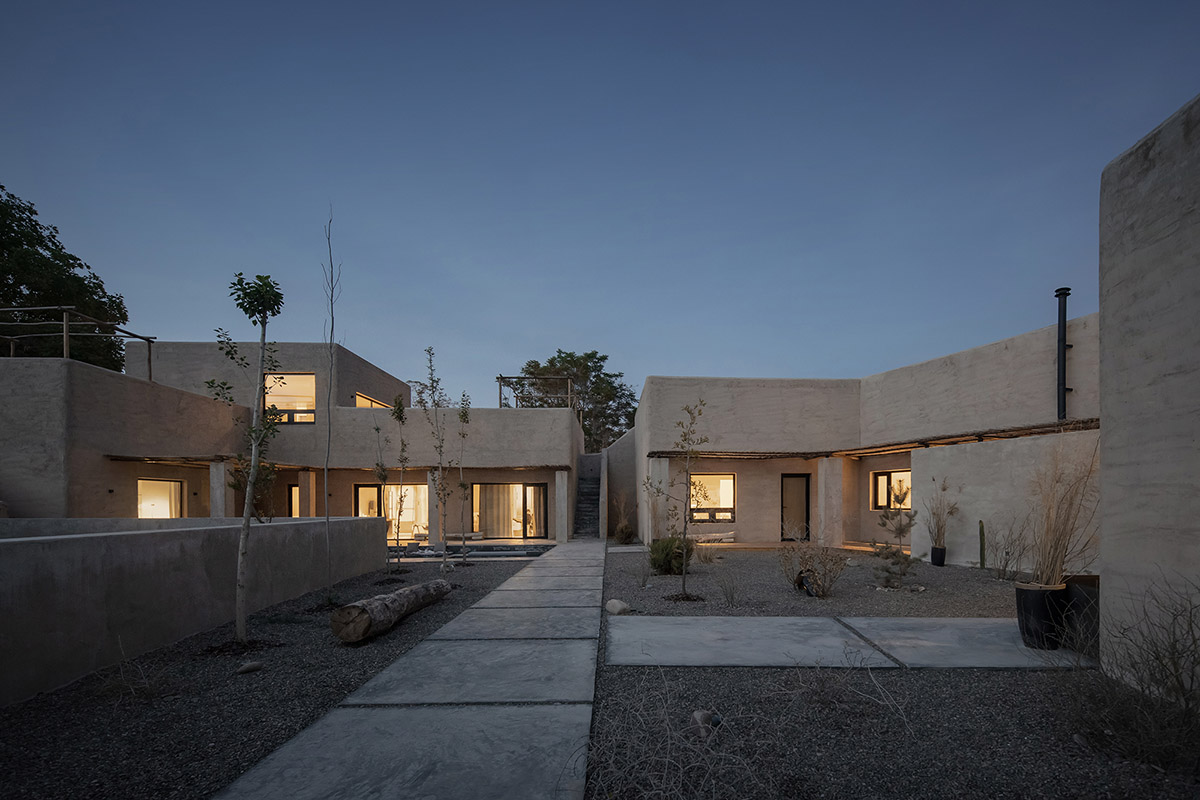 DAS Lab completes Lost Villa Boutique Hotel with earth-toned colours and smooth details in Ningxia