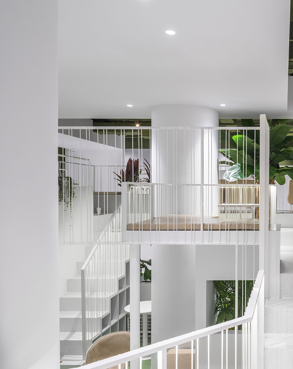 QUCESS Design completes Inno. EcoSLab combining white and green colors to energize interiors
