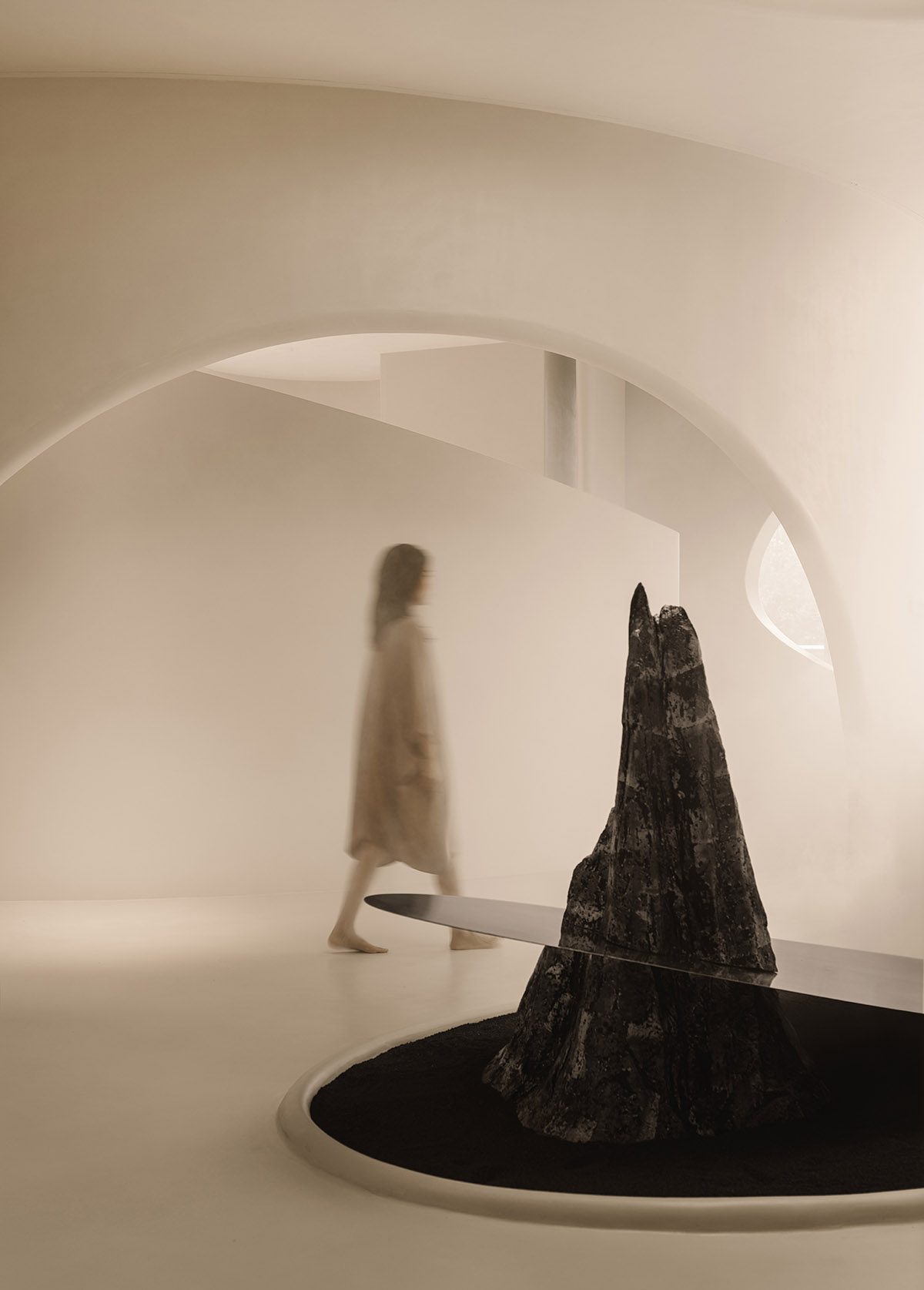 Undulating and smooth walls form this retail store by Panda NANA in Jinan, China