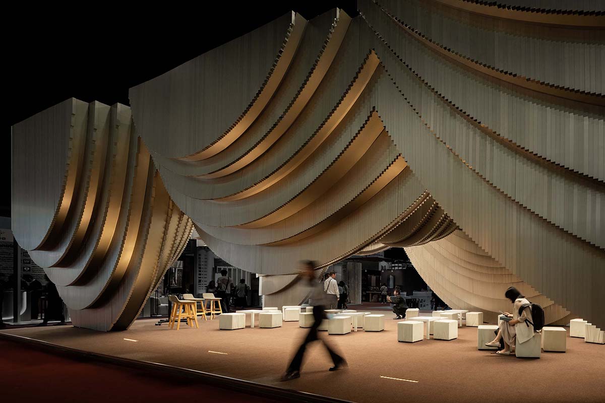 HAS design and research creates public ground interior from disc-like aluminum rods in Bangkok