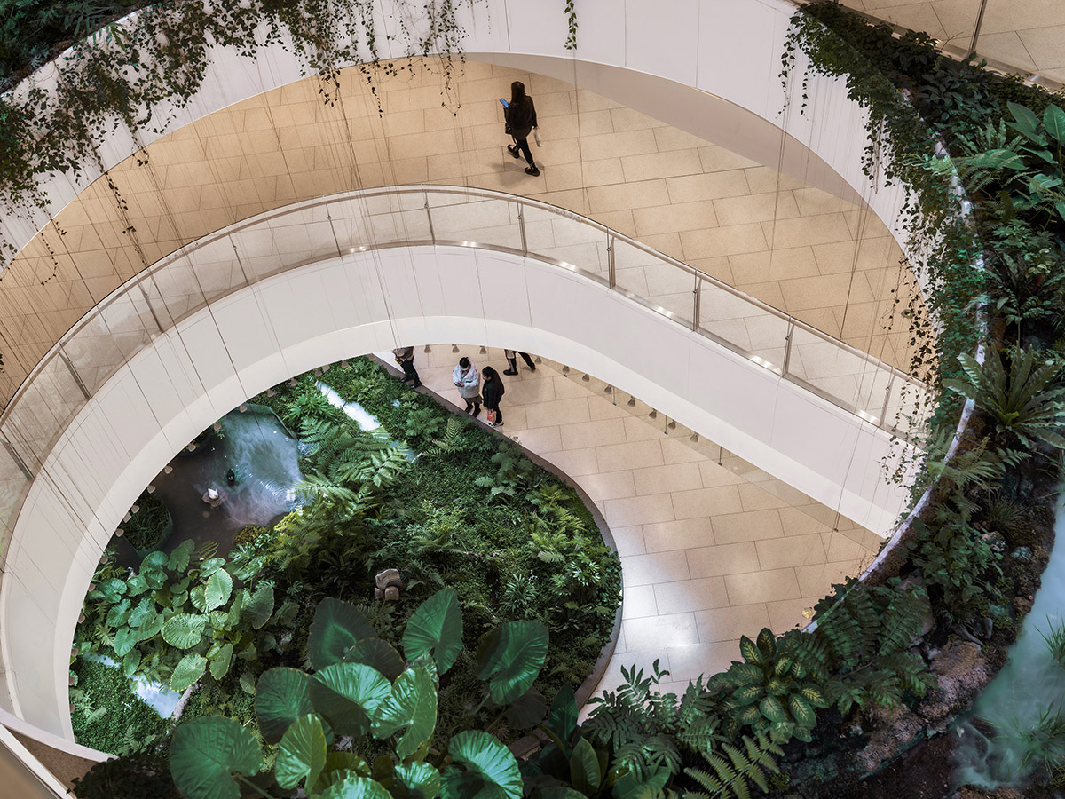 Shopping mall design with plants in Mongolia - iXtenso – retail trends