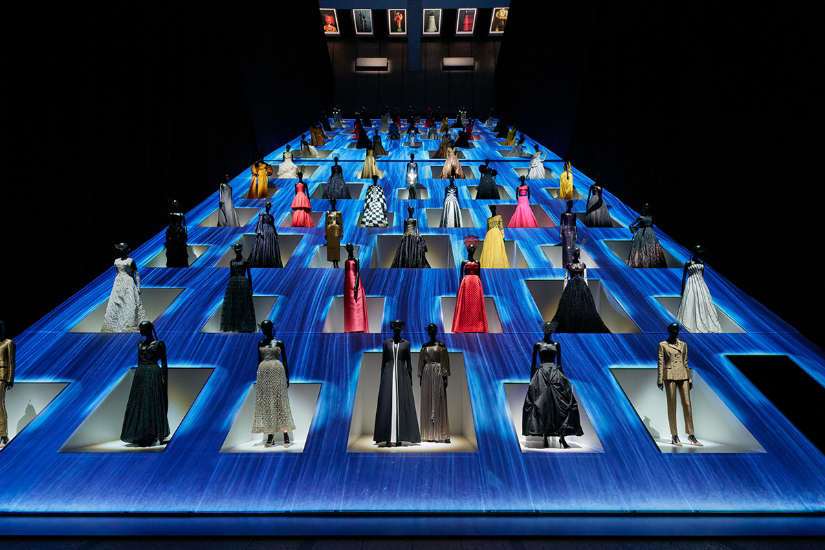 OMA's exhibition design for Dior explores the versatility of craft and material expression at MOT
